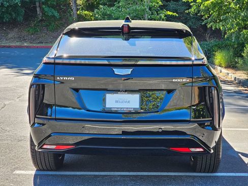 New 2026 Cadillac Lyriq Sport AWD/4WD image 4