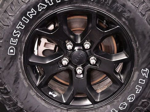 Used 2023 Jeep Wrangler Willys image 9