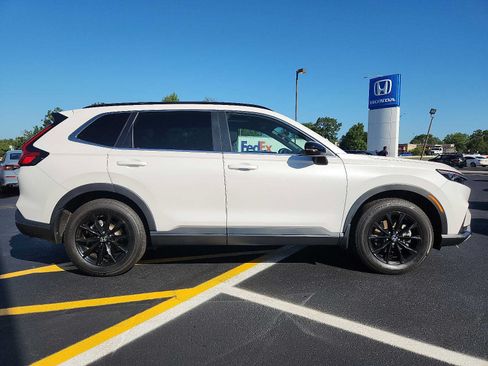 Certified 2025 Honda CR-V Sport image 7