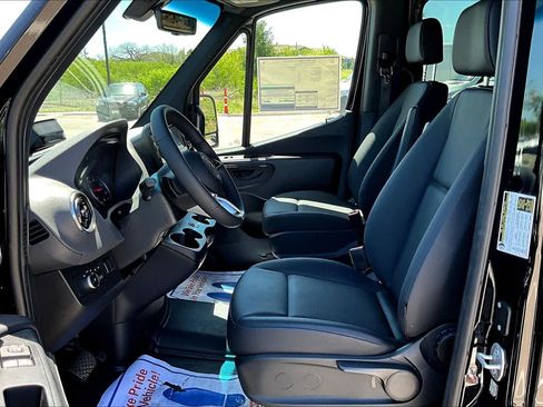 New 2026 Mercedes-Benz Sprinter 2500 image 9
