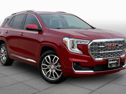Used 2023 GMC Terrain Denali AWD/4WD image 3