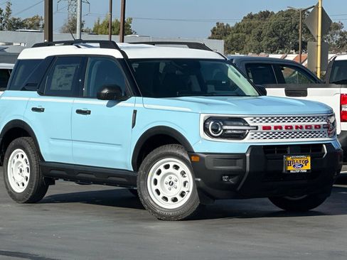 New 2026 Ford Bronco Sport Heritage w/ Convenience Package AWD/4WD image 2