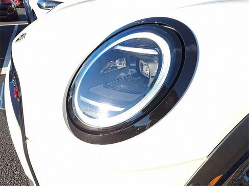 Used 2025 MINI Cooper S image 9