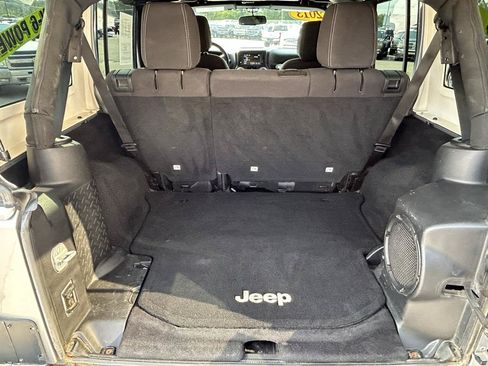 Used 2013 Jeep Wrangler Unlimited Sahara w/ Dual Top Group AWD/4WD image 19