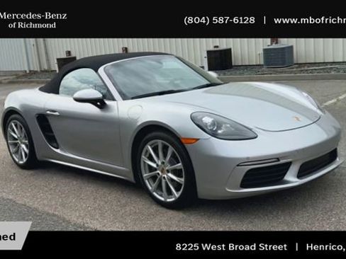 Used 2019 Porsche 718 Boxster image 4