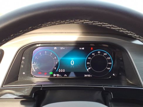 Used 2025 Volkswagen Atlas Cross Sport SE image 14