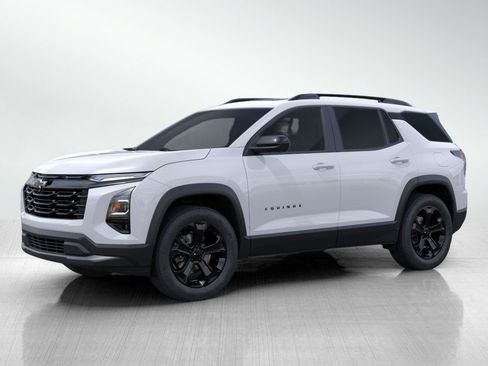 New 2026 Chevrolet Equinox LT AWD/4WD image 2