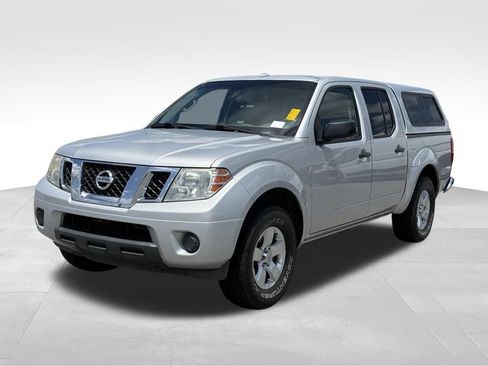 Used 2013 Nissan Frontier SV RWD image 1