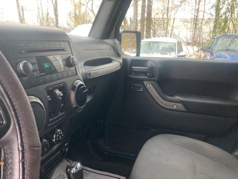 Used 2016 Jeep Wrangler Unlimited Sport w/ Quick Order Package 24S image 16