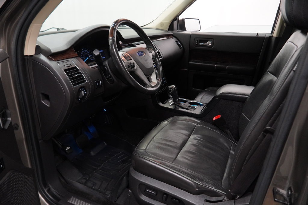 Used 2013 Ford Flex Limited FWD image 9
