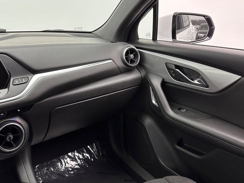 Used 2021 Chevrolet Blazer LT image 29