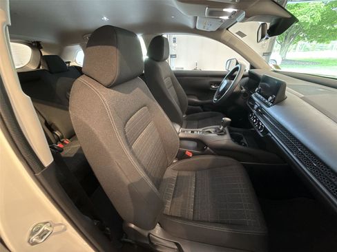 Used 2024 Honda HR-V LX image 25
