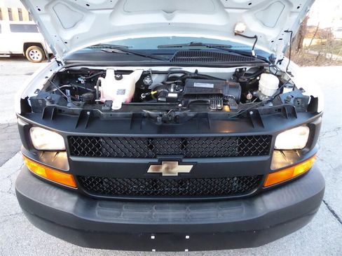 Used 2017 Chevrolet Express 2500 LS image 29