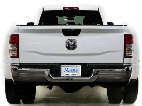 Used 2024 RAM 3500 Big Horn AWD/4WD image 6