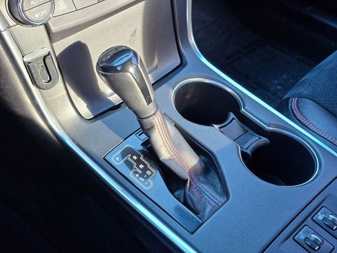 Used 2015 Toyota Camry XSE image 37