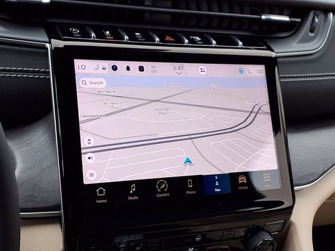 Used 2023 Jeep Grand Cherokee L Limited image 6