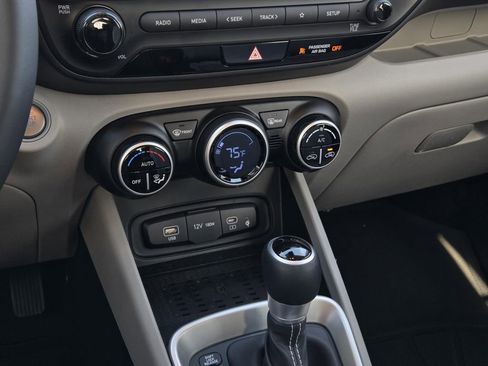 New 2026 Hyundai Venue SEL image 14