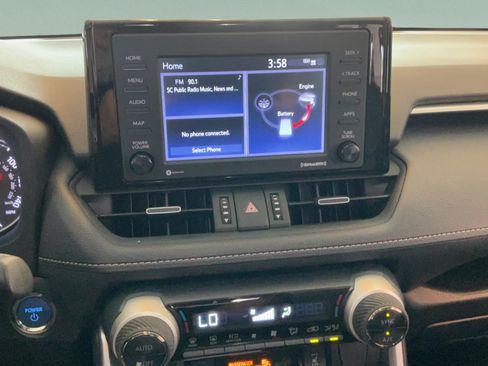 Certified 2021 Toyota RAV4 XLE Premium AWD/4WD image 16
