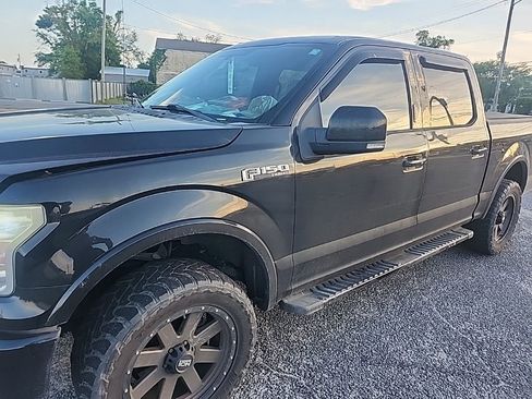 Used 2015 Ford F150 Lariat image 10