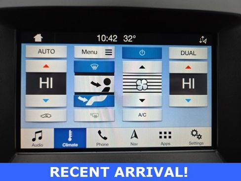 Used 2019 Ford Edge Titanium w/ Canadian Touring Package image 16