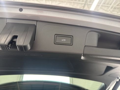 New 2026 Volkswagen Atlas SE image 31