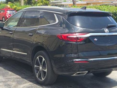 Used 2021 Buick Enclave Essence w/ Sport Touring Edition FWD image 4