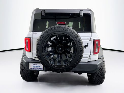 Used 2023 Ford Bronco Wildtrak image 6