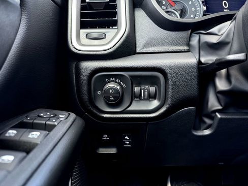 New 2026 RAM 1500 Big Horn AWD/4WD image 15