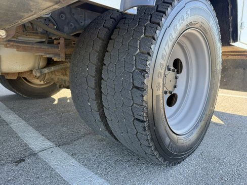 Used 2012 Ford F450 XL w/ PWR Equipment Group image 27