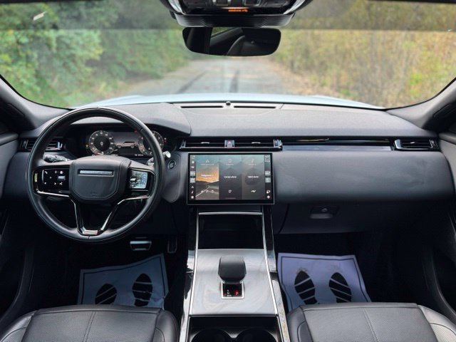 Used 2025 Land Rover Range Rover Velar Dynamic SE AWD/4WD image 21