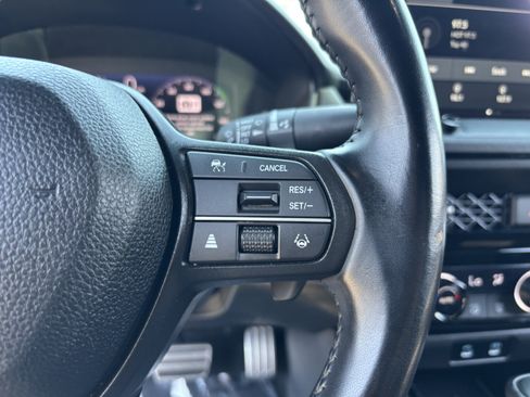 Used 2025 Honda Accord Sport image 28