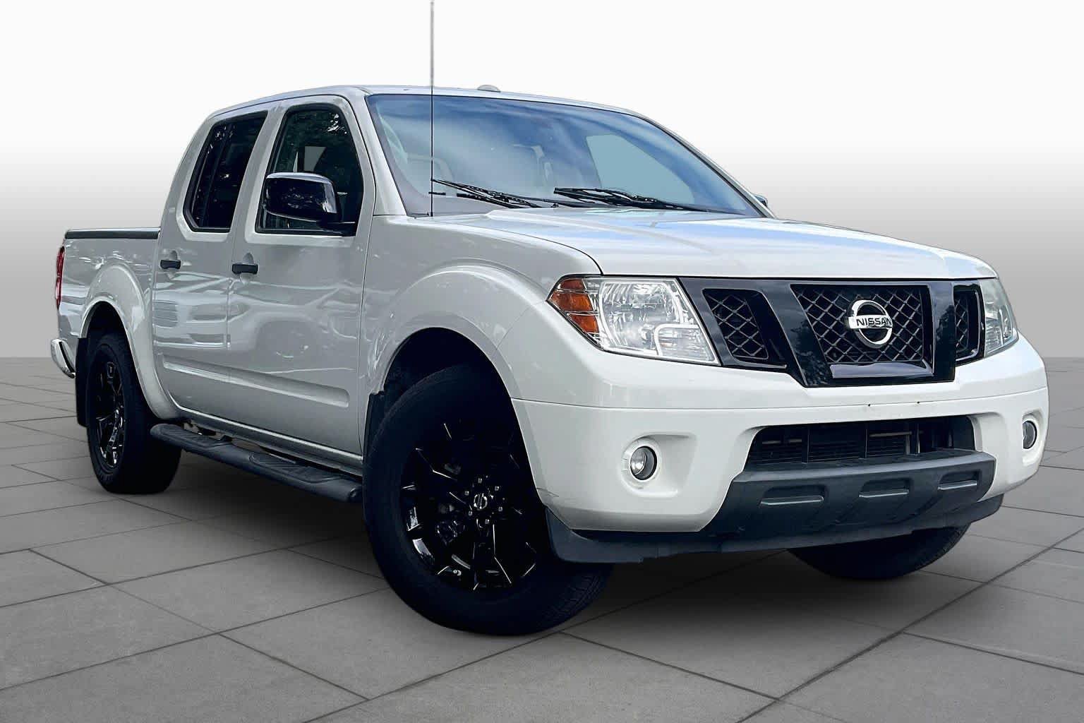 Used 2018 Nissan Frontier SV w/ Value Truck Package RWD image 2