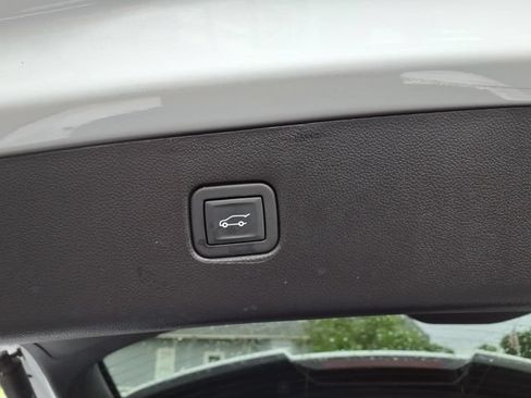 Used 2024 Chevrolet Blazer LT AWD/4WD image 24