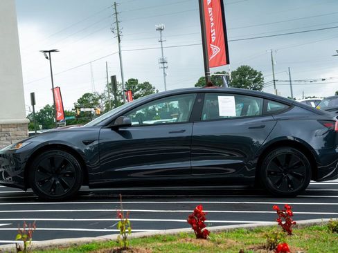 Used 2026 Tesla Model 3 RWD image 18