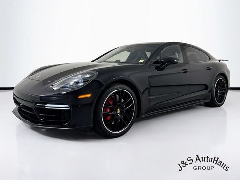 Used 2020 Porsche Panamera GTS AWD/4WD image 3