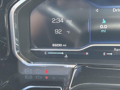 Used 2022 Chevrolet Silverado 1500 LT RWD image 11