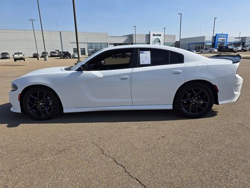 Used 2021 Dodge Charger R/T w/ Driver Convenience Group image 4