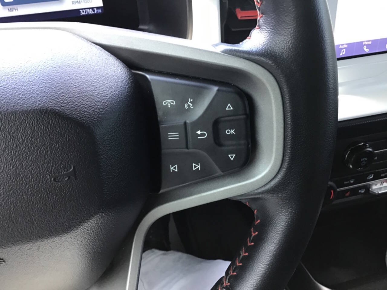 Used 2023 Ford Bronco Heritage Edition AWD/4WD image 11