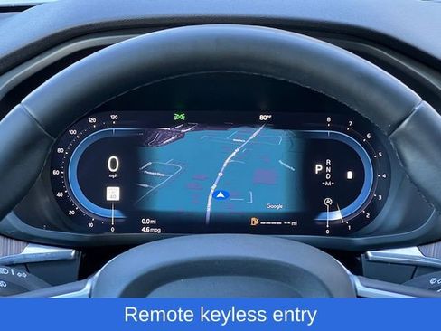 Used 2022 Volvo XC60 B5 Momentum w/ Protection Package Premier image 26