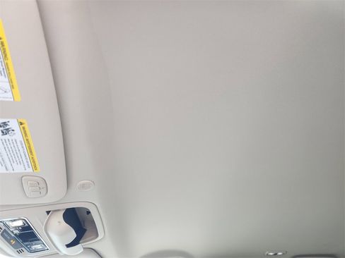 Used 2021 Lincoln Aviator 2WD image 25