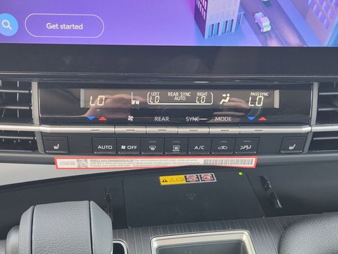 New 2026 Toyota Sienna XLE FWD image 18
