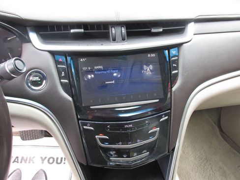 Used 2015 Cadillac XTS Limousine FWD image 37
