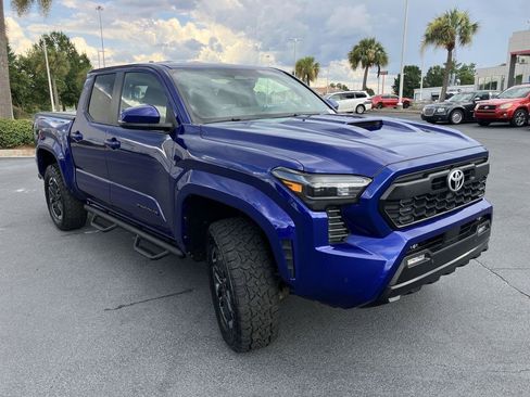 Certified 2024 Toyota Tacoma TRD Sport w/ TRD Sport Upgrade Package AWD/4WD image 7