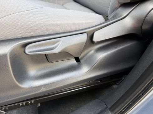 Used 2025 Toyota Corolla Cross AWD Hybrid image 25