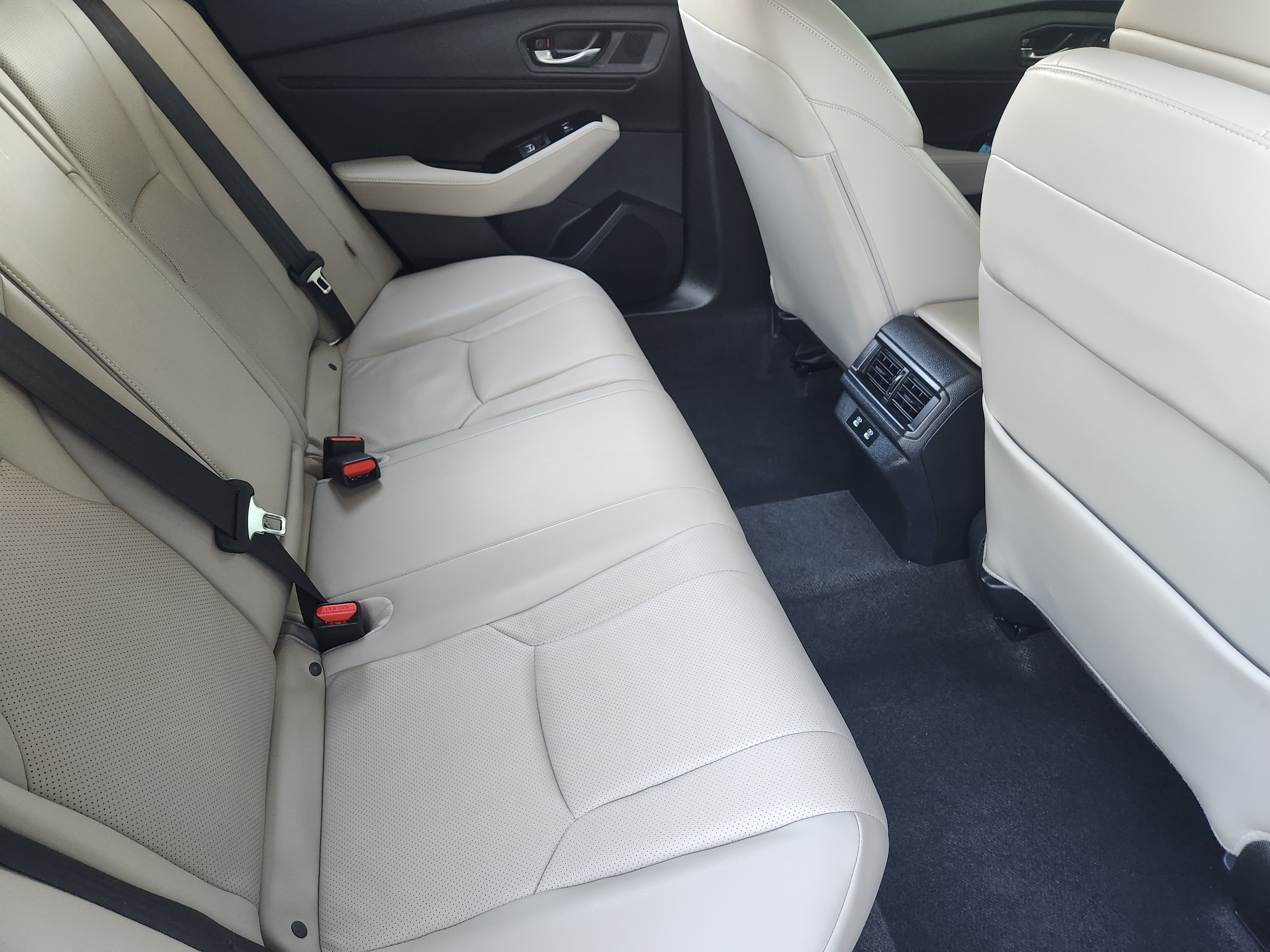 Used 2023 Honda Accord Touring image 32