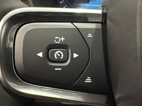 New 2026 Volvo XC40 B5 Ultra w/ Climate Package image 13