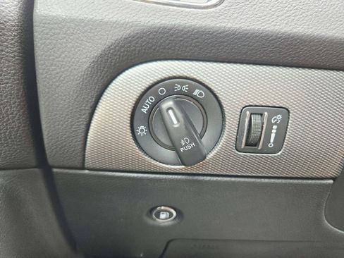 Used 2020 Dodge Durango R/T w/ Blacktop Package RWD image 38