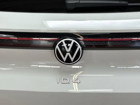 Certified 2023 Volkswagen ID.4 2WD image 36