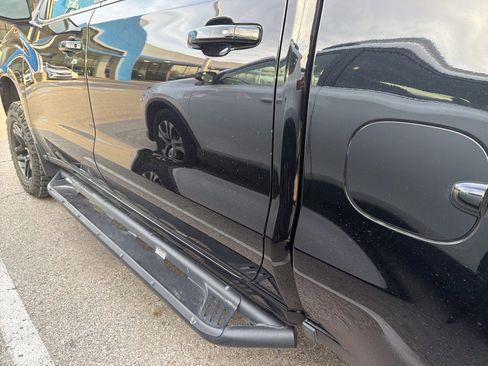 Used 2019 Chevrolet Silverado 1500 LT Trail Boss image 6