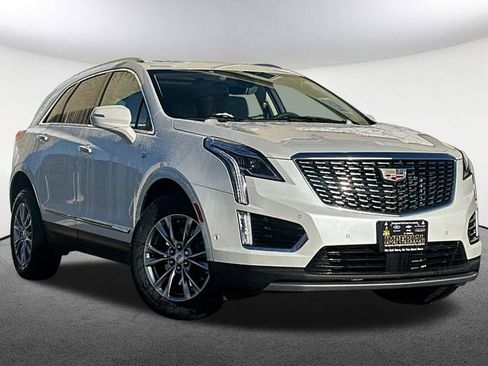Used 2022 Cadillac XT5 Premium Luxury image 2